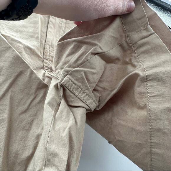 St. John's Bay Mid‎ Rise Beige Tan 5" Inseam Shorts Size 10 NEW - Picture 3 of 8